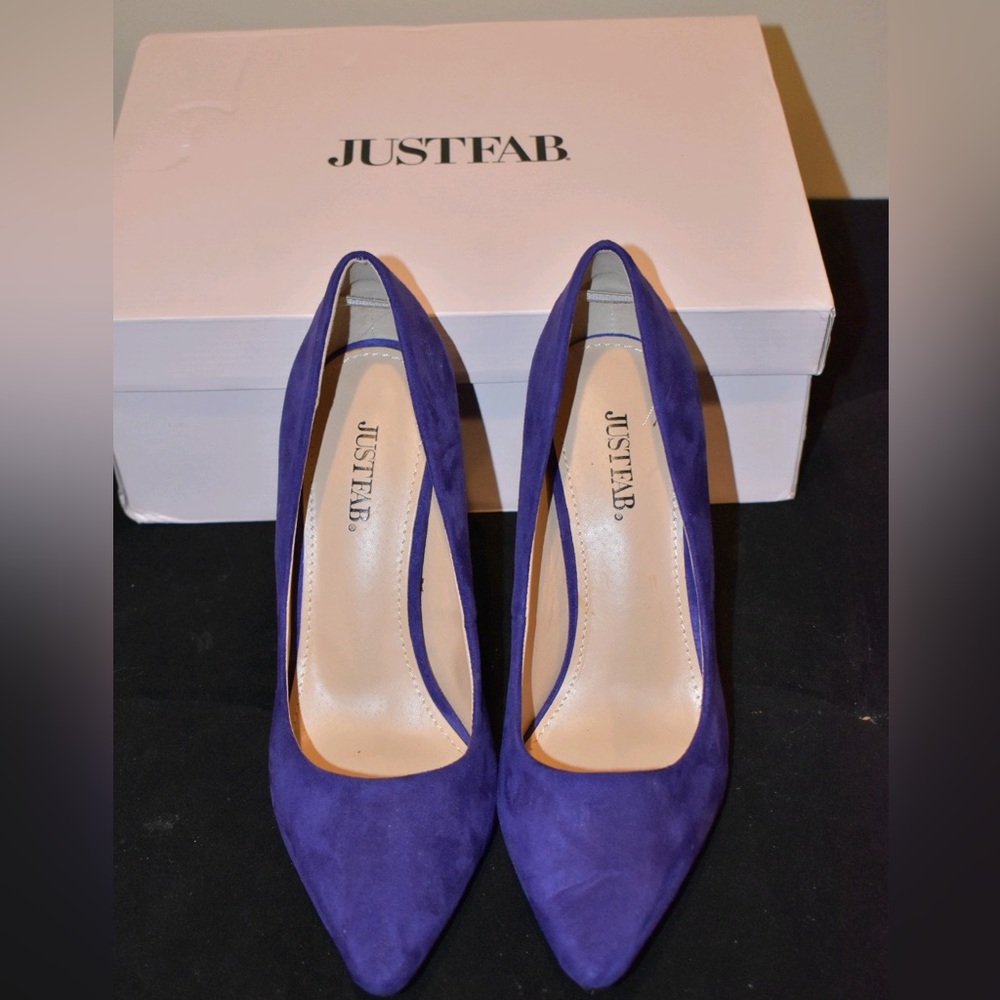 Beautiful JustFab Purple Heels Brand New!!